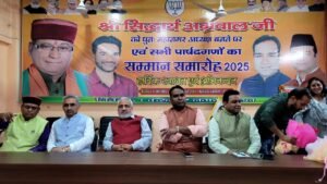 1742573918_प्रत्येक-विधानसभा-में-जाकर-कार्यकर्ताओं-के-साथ-बैठक-कर-बहुउद्देशीय.jpg