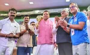 1743777349_मुख्यमंत्री-ने-वन्दना-कटारिया-इण्डोर-स्टेडियम-में-आयोजित-युवा-ऑल.jpg