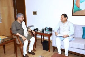 सीएम-पुष्कर-सिंह-धामी-ने-रेल-मंत्री-से-की-मुलाकात.jpg