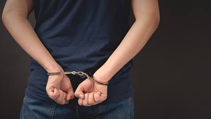 arrest_09067af508377369bf1cc6873fd20383