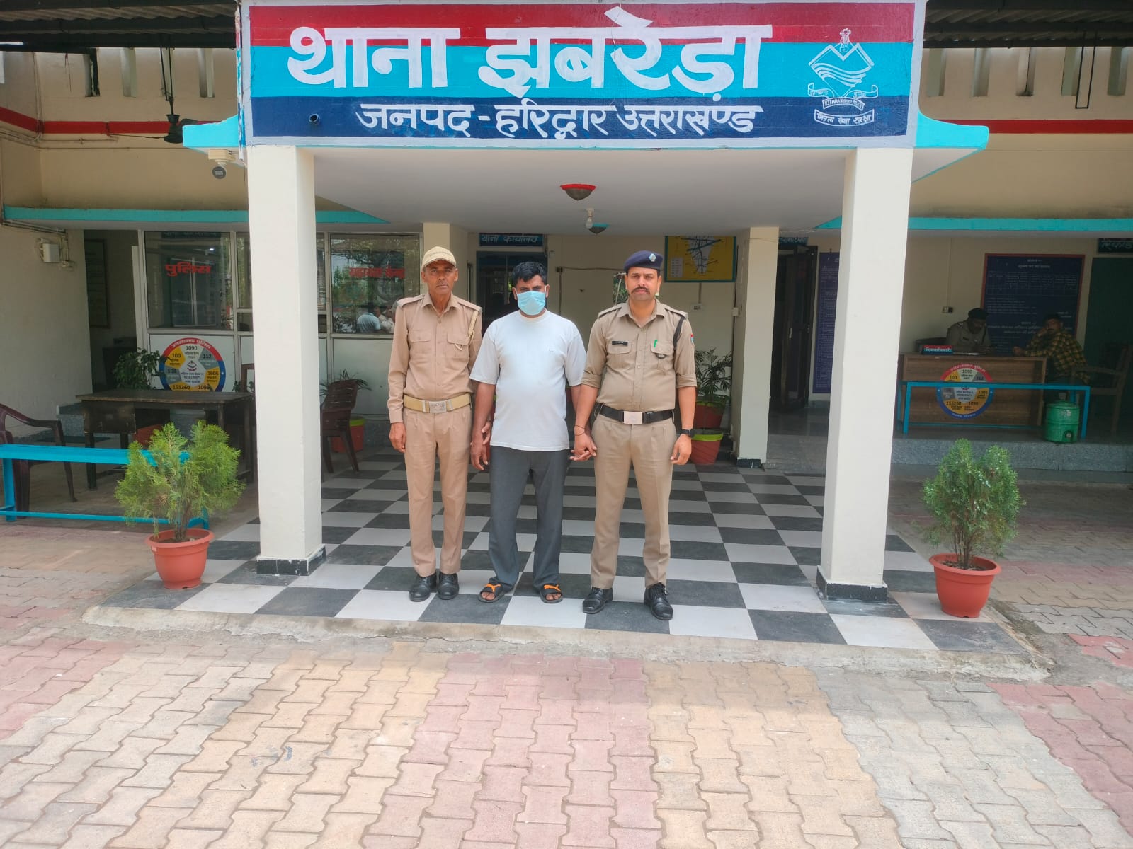 झबरेड़ा पुलिस की बड़ी कार्रवाई: वांछित वारंटी गिरफ्तार