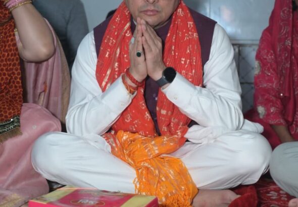 1792939575_मुख्यमंत्री-श्री-पुष्कर-सिंह-धामी-ने-पैतृक-गांव-हड़खोला-स्थित.jpeg