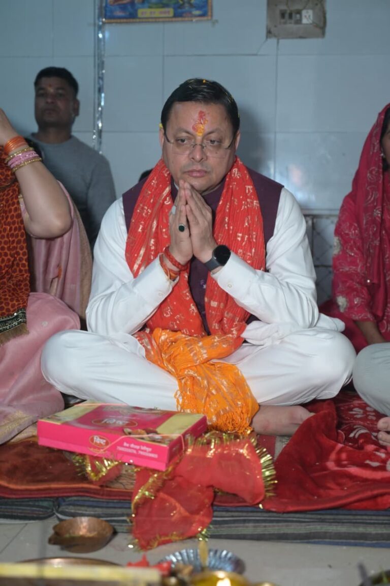 1792939575_मुख्यमंत्री-श्री-पुष्कर-सिंह-धामी-ने-पैतृक-गांव-हड़खोला-स्थित.jpeg