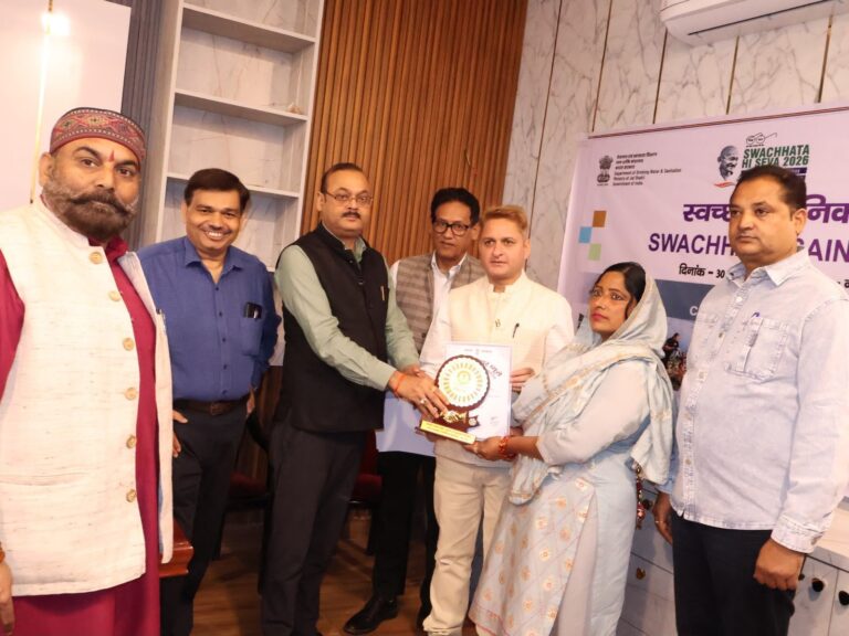 1793355475_‘स्वच्छता-अभियान-60-के-अंतर्गत-केंद्रीय-संचार-ब्यूरो-देहरादून-ने.jpeg