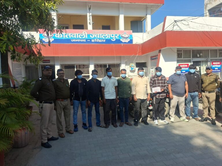 ऑपरेशन-प्रहार-के-तहत-जुआसट्टा-खेलने-वालों-के-विरुद्ध-बड़ी.jpg