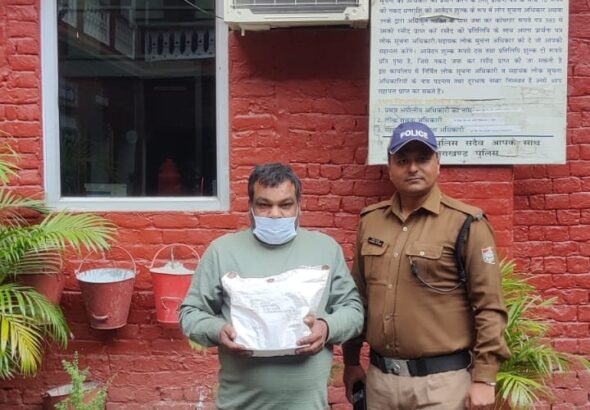 पुलिस-की-शराब-तस्करों-के-विरुद्द-ताबड़तोड़-कार्यवाही-अवैध-शराब.jpg